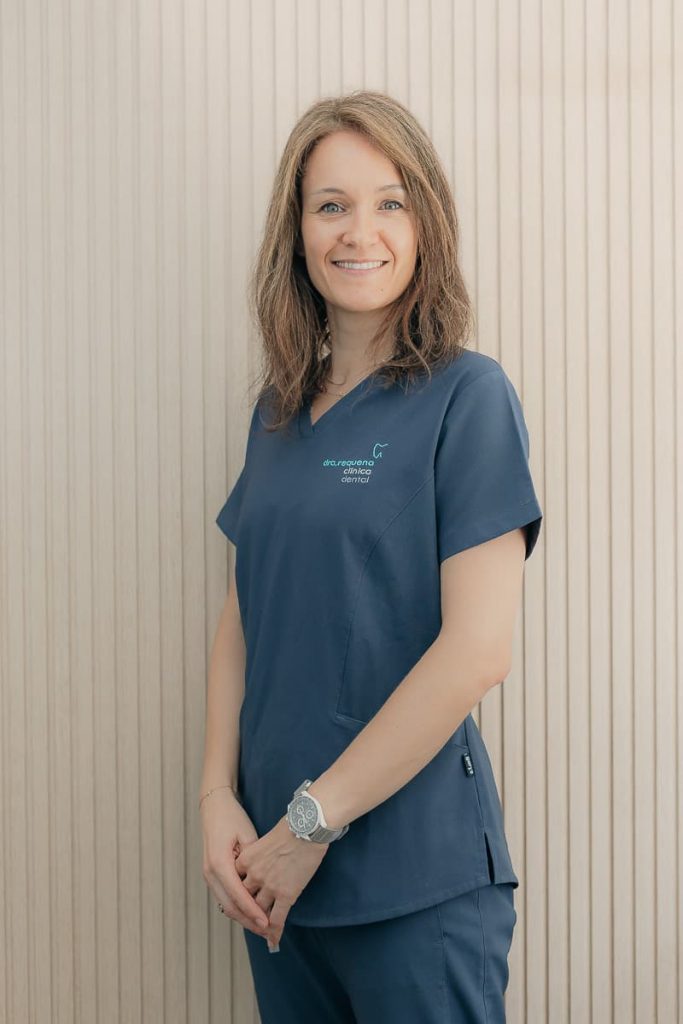 Dra. Maria Ángeles Requena_Ortodoncista especializada en Málaga